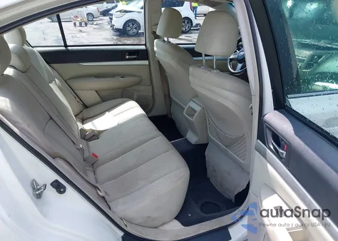 2011 Subaru Legacy 2.5I Premium z USA, uszkodzony, nr VIN 4S3BMBG64B3240656